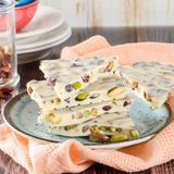 Bayramyeri Kırık Fildişi Antep Fıstıklı Çikolata 300G - 300 gr