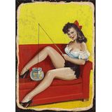 Bedeko Fanusta Balık Tutan Pin Up Kızı Dekoratif Mdf Tablo