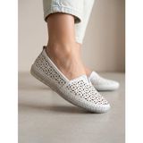 BEREN Hakiki Deri Beyaz Kadın Babet Ortopedik Taban Lazer Delikli Slip-On Comfort Ayakkabı 40 705-1