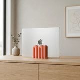 Besa 3D Laptop Standı – Dikey Notebook ve MacBook Tutucu – Masaüstü Bilgisayar Düzenleyici Stand - Yavruağzı