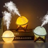 BesDirect Soğuk Mist Nemlendirici, Işıklı Ay Gezegeni Nemlendirici, Ev Aroma Difüzörü Gece Lambası, Ev için 200ml Otomatik Kapanma USB Nemlendirici