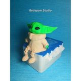 Betispaw Studio Baby Yoda Hareketli Figür Oyuncak Ofis Oda Dekoru - Açık Kahverengi