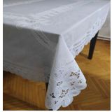 Beyaz Dantel Görünümlü PVC Masa Örtüsü, 120x150 cm