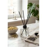 Beyaz Lotus Çubuklu Oda Kokusu 100 ml - Dekoratif Cam Şişe Lüks Ev Parfümü ve Bambu Çubuklu Difüzör