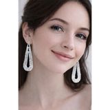 beyaz taşlı sallantılı uzun kadın abiye küpe,püskül küpe 45465