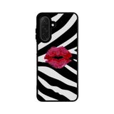 BG AKSESUAR Samsung Galaxy A26 ile Uyumlu Siyah Baskılı Silikon Kılıf, Zebra Desen, Kırmızı Dudak, A++ Kalite Koruma