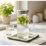 Bienca Borosilikat Cam Sürahi 1500 ml Metal Kapaklı – Cam Karaf, Çay, Limonata & Soğuk İçecek Sürahisi, Cam Sürahi