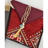 Bilenler Çeyizlik Hediyelik Seccade Eşarp Tesbih Set – Kilim Desenli Kadife Astarlı Seccade, Eşarp, Kristal Tesbih Özel Kutulu Lüks Hediye Seti - Bordo