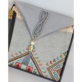 Bilenler Çeyizlik Hediyelik Seccade Eşarp Tesbih Set – Kilim Desenli Kadife Astarlı Seccade, Eşarp, Kristal Tesbih Özel Kutulu Lüks Hediye Seti - Gri