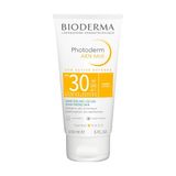 Bioderma Photoderm AKN Mat SPF30 Akne Eğilimli, Karma ve Yağlı Ciltler için Salisilik ve Glikolik Asit İçeren Sivilce Karşıtı Matlaştırıcı Etkili Güneş Kremi 150 ml