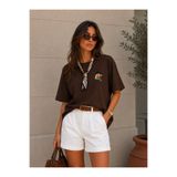 Bisou Nakışlı Kendinden Fular Detaylı Gold Aksesuarlı Premium Regular Fit Kısa Kollu Bluz- Tshirt