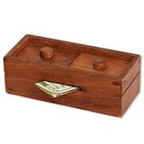 Bits and Pieces - Secret Money Box IV Red Brainteaser - Ahşap Yapboz Hediye Kutusu - Gizli Bölme Beyin Oyunu