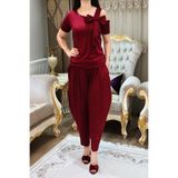 bizim butik Kadın Kırmızı Taşlı Fiyonk Detaylı Bluz Şalvar Takımı. Standart Beden 50 Kilodan 100 Kiloya Kadar Rahat Olur