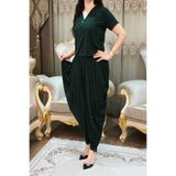 bizim butik Kadın Yeşil Taşlı Arnavut Şalvar Takımı. Standart Beden 50 Kilodan 100 Kiloya Kadar Rahat Olur