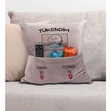 Bk Gift Eğlenceli Tasarımlı Organizer Kumanda ve Atıştırmalık Cepli Pembe Kırlent Yastık- 3, Ev Dekoru, - 43 x 43 cm - Renkli