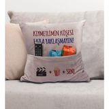 Bk Gift Eğlenceli Tasarımlı Organizer Kumanda ve Atıştırmalık Cepli Pembe Kırlent Yastık- 9, Ev Dekoru, - 43 x 43 cm - Renkli