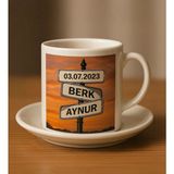 Bk Gift Kişiye Özel Aşkın Yol Tabelası Tasarımlı Türk Kahvesi Fincanı-1, Sevgiliye Hediye, Eşe Hediye, Yıldönümü Hediyesi - Renk - Renkli