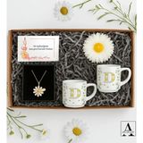 Bk Gift Kişiye Özel Papatya Temalı Hediye Seti-1 | Kolye, Mum, 2 Adet Türk Kahvesi Fincanı, Not Kartı ve Özel Kutulu Sevgiliye Hediye, Arkadaşa Hediye - Renk - Renkli