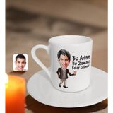 BK Kişiye Özel Erkek Bu Adam Bu Zamana Kolay Gelmedi Karikatürlü Türk Kahvesi Fincanı-2 - Beyaz