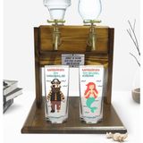 BK Kişiye Özel Renkli Baskılı Masanın En Yakışıklısı - En Güzel Kadını Tasarımlı Ikili Rakı Bardağı ve Çift Musluklu Doğal Ahşap Rakı Standı-1