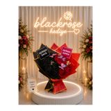 blackrosehediye Uzun Saplı Siyah ve Kırmızı Yapay Gül Buketi | Kelebek Detaylı Aynalı Dekoratif Buket | Senden Önce Senden Sonra Konsept | Sevgiliye Romantik Hediye | Doğum Günü | Yıl Dönümü Hediyesi