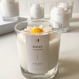 Bliss Beam Candle Decoration Beyaz Papatya Figürlü Amber Kokulu El Yapımı Soya Mumu Ev Dekorasyonu