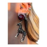 Bo Takı ve Aksesuar Zebra model bordo taş detay marka küpe