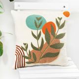 Bohem Tarzı Punch Nakışlı Kırlent Kılıfı – 45x45 cm, Beyaz Kumaş, Dekoratif Yastık Kılıfı