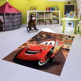 Bona Fortuna Araba Desenli Dijital Baskı Yıkanabilir Kaymaz Taban Çocuk Genç Odası Halısı - 80 x 600 cm - Kırmızı