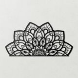 BONPERLA Modern Yarım Mandala Metal Duvar Sanatı - Yoga Meditasyon Odası Manevi Ev Dekoru için Karmaşık Lotus Deseni (35,4 x 17,7 inç)