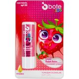 Bote Çilek Dudak Koruyucu Lip Balm Şeffaf Renk 5 gr Vitamin E İçerikli Doğal Görünüm