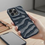 Bovinox Iphone 15 Pro Max Uyumlu Lüks Leopar Desenli Kamera Korumalı Peluş Tüylü Telefon Kılıfı Kapak - Siyah - Renk