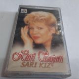 Boz Müzik Huri Sapan Sarı Kız Jelatinli Cam Baskı Kaset