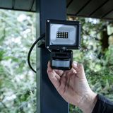 Brennenstuhl LED Dış Mekan Hareket Sensörlü Projektör - 1150 lm, IP65, 6500K