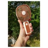 Brokoli Home Mini Fan USB Şarjlı Mini El Fanı Taşınabilir Vantilatör 3 Kademeli Sessiz Fan Telefon Tutucu Kahver