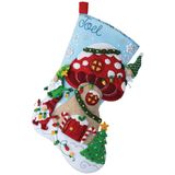 Bucilla, Gnome Christmas 45,72 cm Keçe Aplike Çorap Yapma Kiti, Kendin Yap Tatil İğne Noktası Sanatları ve El Sanatları için Mükemmel, 89473E
