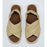 Bueno Shoes 01WU3309 Sarı Açık Deri Kadın Sandalet