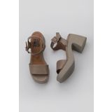 Bueno Shoes 01WY12204 Gri Deri Kadın Dolgu Topuklu Ayakkabı
