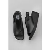 Bueno Shoes 01WY2405 Siyah Deri Kadın Dolgu Topuklu Sandalet