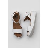 Bueno Shoes 01WY5700 Beyaz Deri Kadın Dolgu Topuklu Sandalet