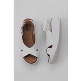 Bueno Shoes 01WY5701 Beyaz Deri Kadın Dolgu Topuklu Sandalet