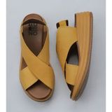Bueno Shoes 01WY5703 Sarı Deri Kadın Dolgu Topuklu Sandalet