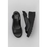 Bueno Shoes 01WY8600 Siyah Deri Kadın Dolgu Topuklu Sandalet
