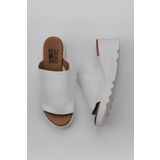 Bueno Shoes 01WY8605 Beyaz Deri Kadın Dolgu Topuklu Terlik