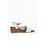 Bueno Shoes Beyaz Deri Kadın Dolgu Topuklu Sandalet 01we4000