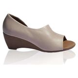 Bueno Shoes Önü Açık Deri Kadın Dolgutopuk Sandalet 9J2410 - Gri