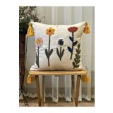 BUGİ HOME COLLECTİON TEKLİ ÇİÇEKLİ PUNCH İŞLEMELİ NAKIŞLI DEKORATİF PREMİUM KIRLENT KILIFI
