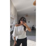 Buket Teke Ekru Omzu Açık Kısa Kollu Modal Bluz