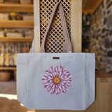 Bumudur Aksesuar Mor Çiçek Detayı Flower Detail Baskılı Naturel Kanvas Bez Çanta Açık Kahve Sap Beyaz Cırt Cırtlı Suluk Tutuculu - Büyük - Büyük Baskı - 130-Krem Rengi