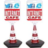 Burada Reklam ve Medikal Internet Cafe Reklam Uyarı Yönlendirme Dubası 2 Adet A+ Plastik